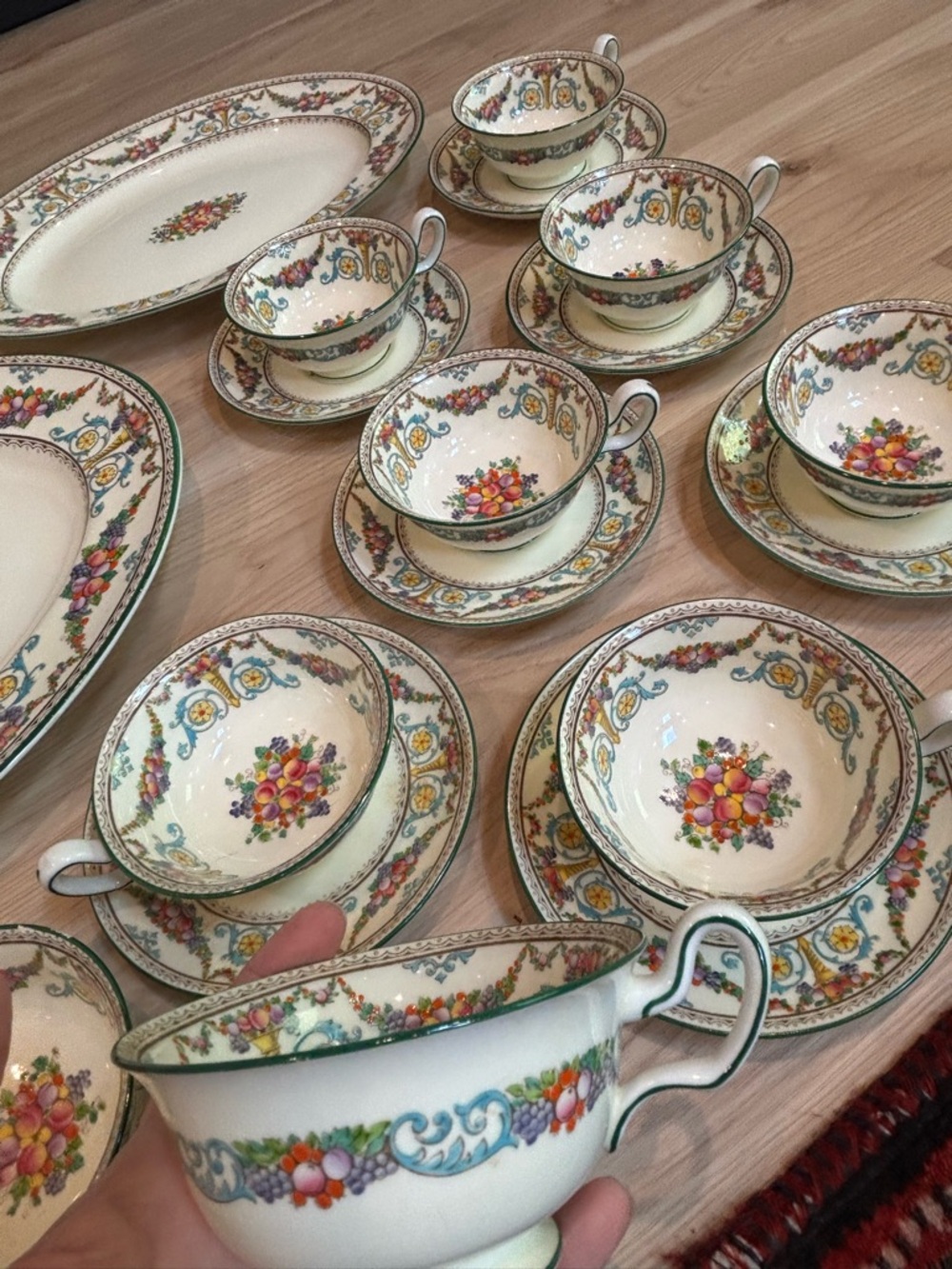 Wedgwood “Ventnor” china Fruit pattern 1920s  (W996), made in England Set